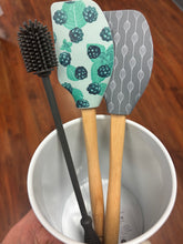 Load image into Gallery viewer, Silicone kitchen utensils