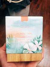 Load image into Gallery viewer, Thymes Neroli Sol Candle