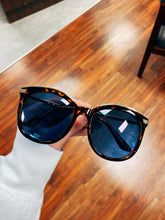 Load image into Gallery viewer, Optimum Sunglasses