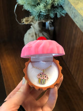 Load image into Gallery viewer, Kid’s Cupcake Necklace